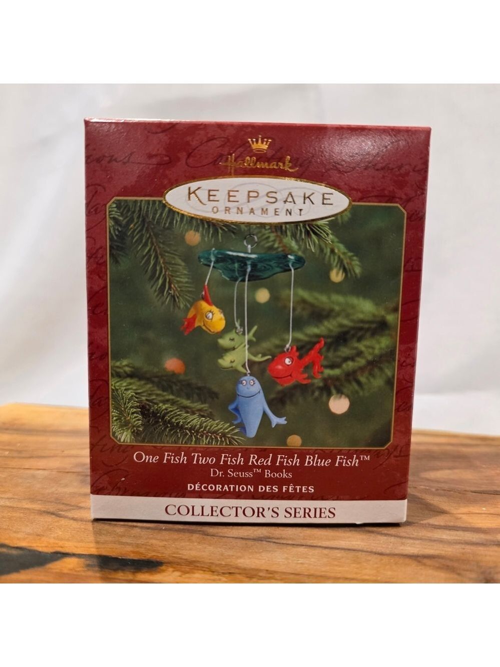 Hallmark Keepsake Ornament - Dr Suess One Fish Two Fish Red Fish Blue Fish